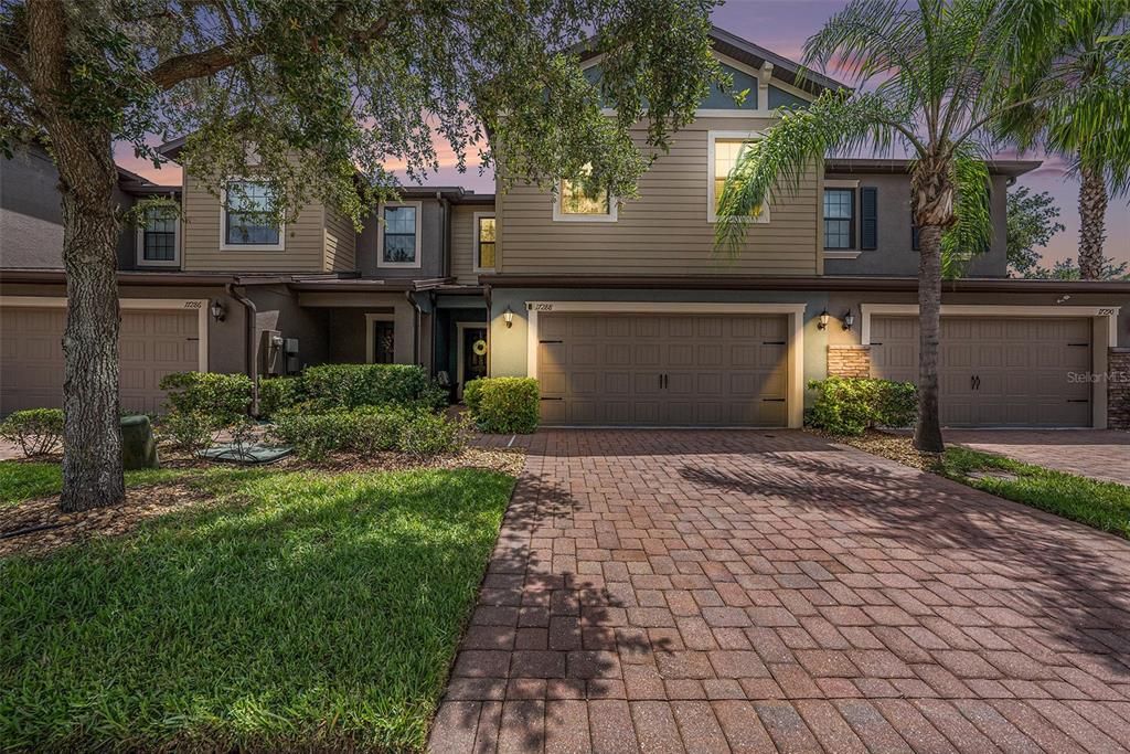 待售: $390,000 (3 贝兹, 2 浴室, 2303 平方英尺)