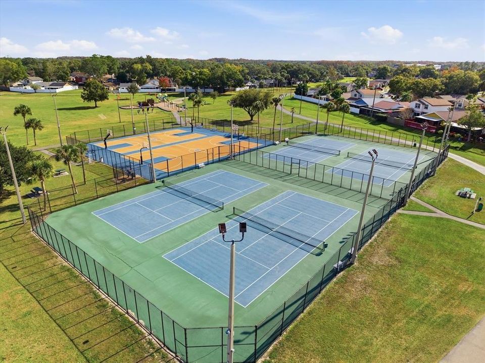 На продажу: $275,000 (2 спален, 2 ванн, 1278 Квадратных фут)