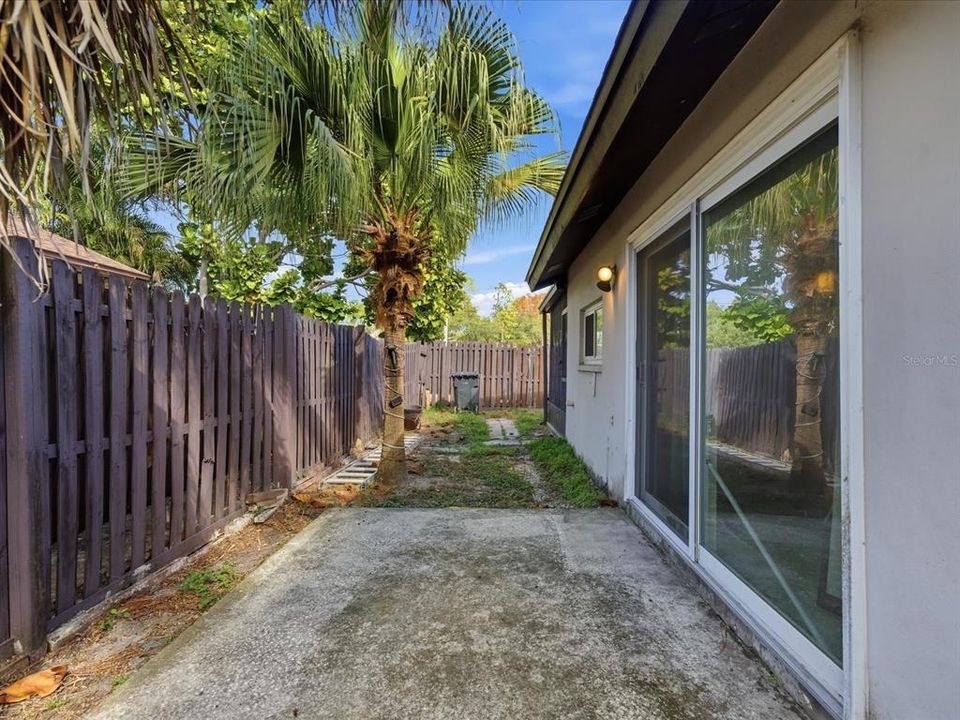 На продажу: $275,000 (2 спален, 2 ванн, 1278 Квадратных фут)