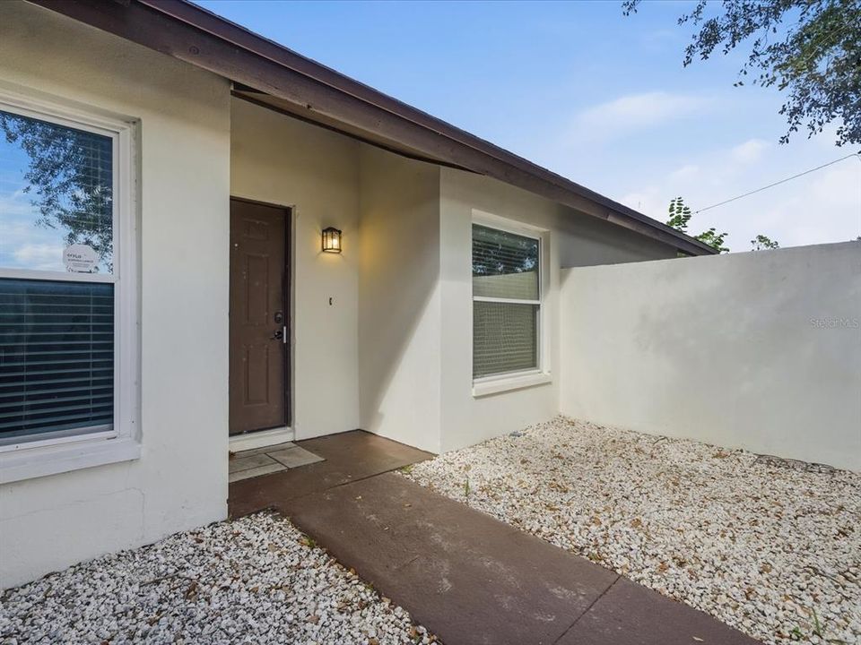 На продажу: $275,000 (2 спален, 2 ванн, 1278 Квадратных фут)