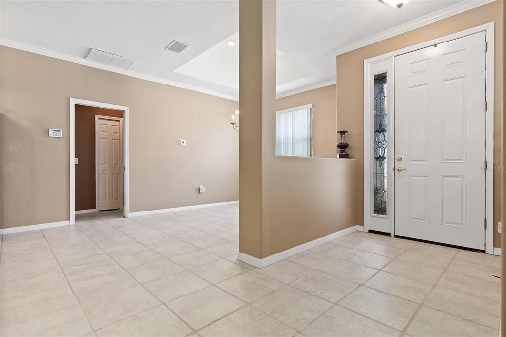 待售: $369,900 (3 贝兹, 3 浴室, 1988 平方英尺)