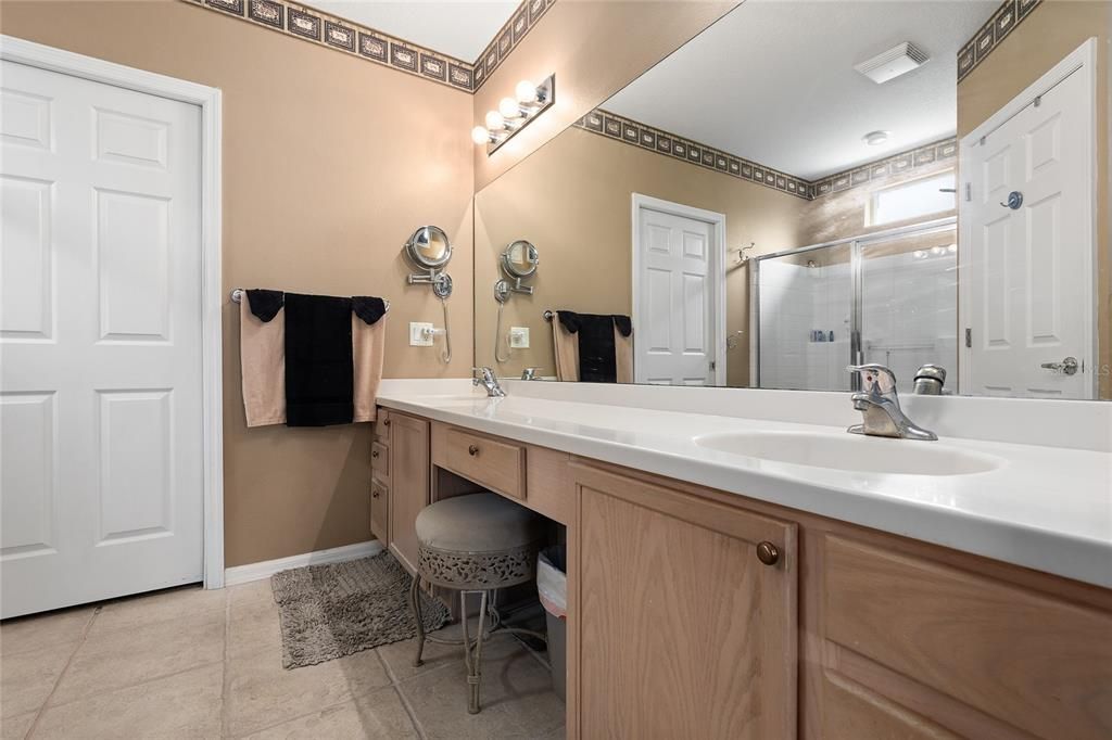 待售: $369,900 (3 贝兹, 3 浴室, 1988 平方英尺)