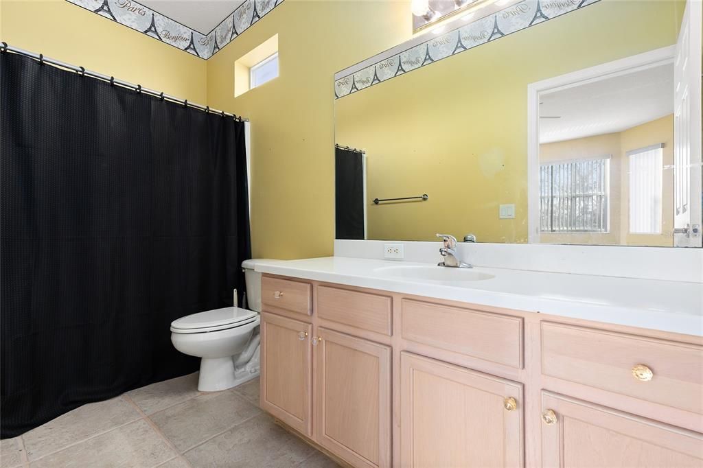 待售: $369,900 (3 贝兹, 3 浴室, 1988 平方英尺)