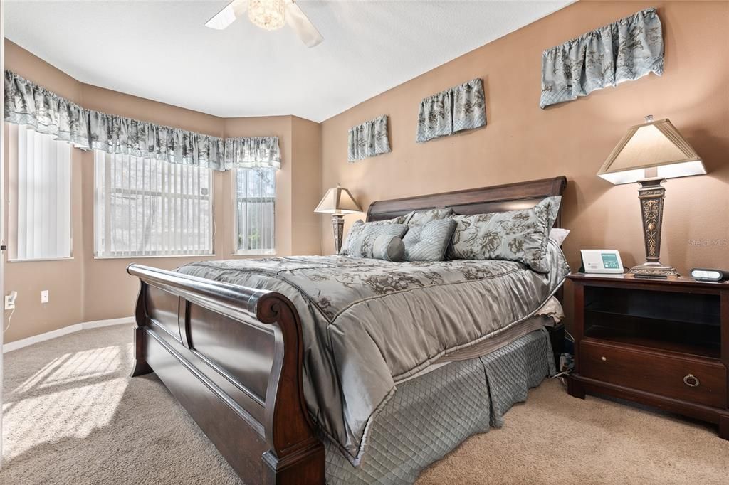 待售: $369,900 (3 贝兹, 3 浴室, 1988 平方英尺)