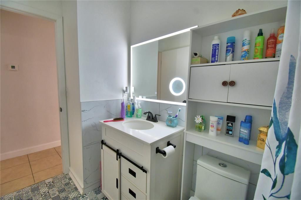 For Sale: $249,900 (2 beds, 2 baths, 918 Square Feet)