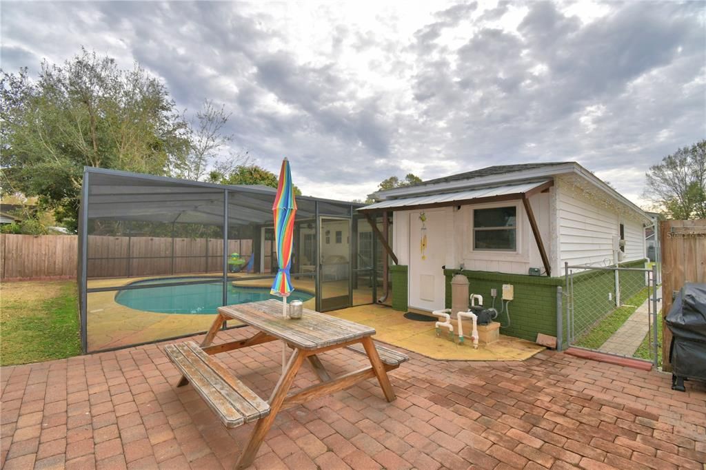 For Sale: $249,900 (2 beds, 2 baths, 918 Square Feet)