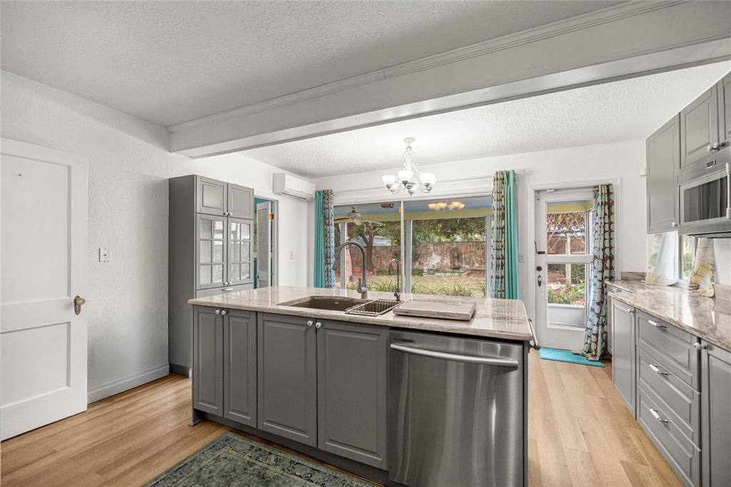 For Sale: $649,900 (3 beds, 2 baths, 2389 Square Feet)