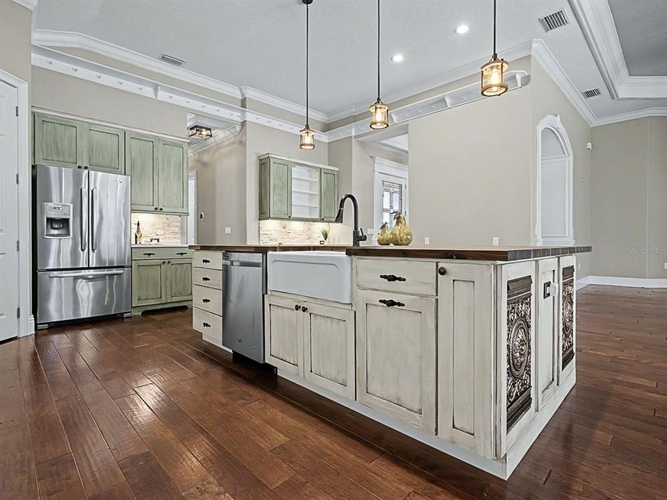 На продажу: $730,000 (4 спален, 3 ванн, 2960 Квадратных фут)