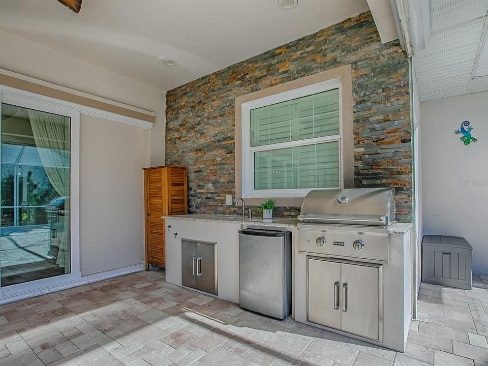 На продажу: $730,000 (4 спален, 3 ванн, 2960 Квадратных фут)