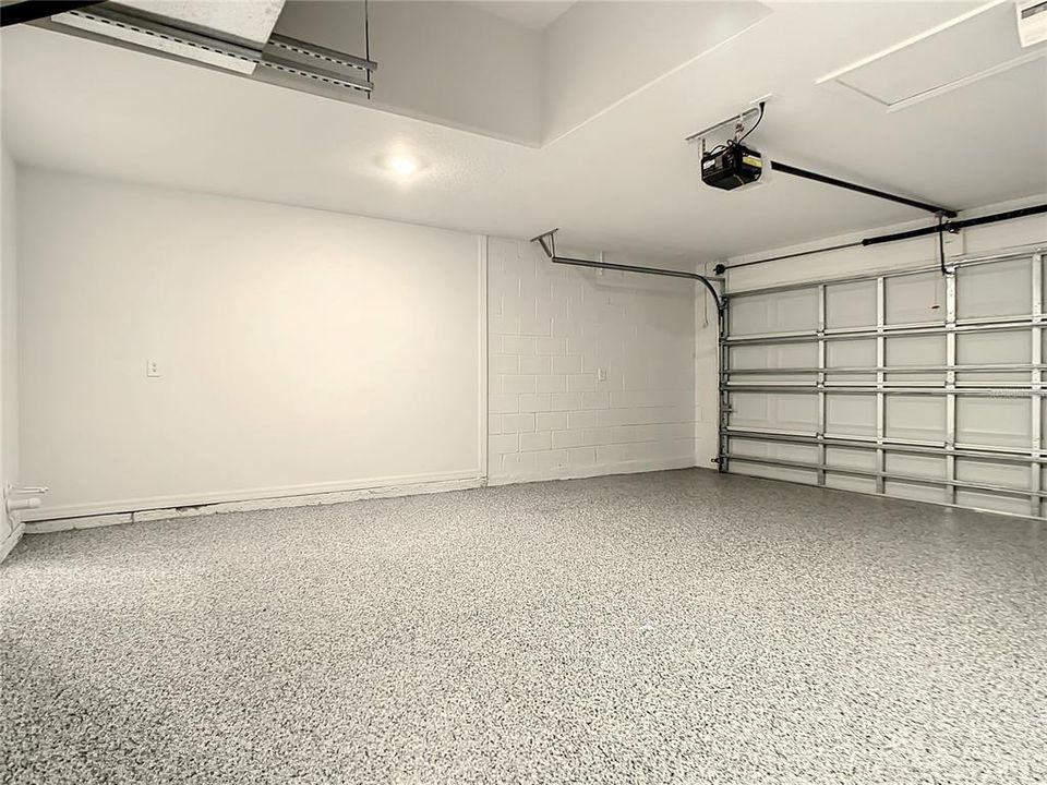 出租: $3,000 (3 贝兹, 2 浴室, 2035 平方英尺)