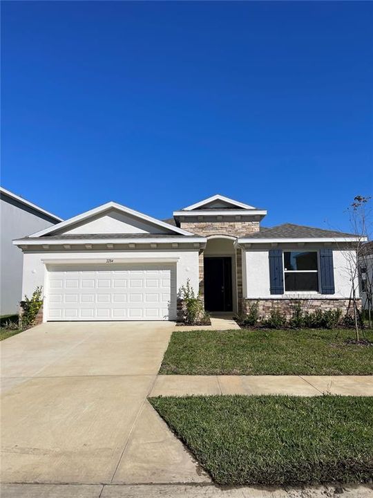 En Renta: $2,700 (4 camas, 2 baños, 2045 Pies cuadrados)