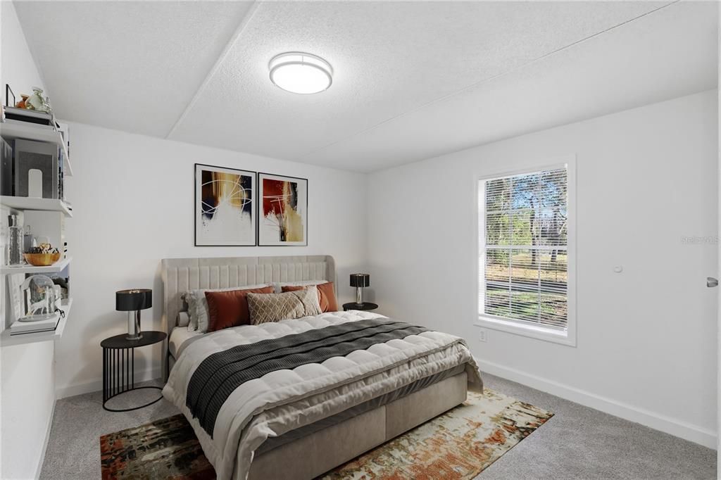 For Sale: $279,900 (2 beds, 2 baths, 924 Square Feet)