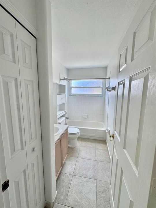 出租: $2,200 (4 贝兹, 2 浴室, 1546 平方英尺)