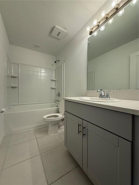 En Renta: $1,950 (3 camas, 2 baños, 1373 Pies cuadrados)