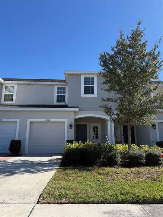 En Renta: $1,950 (3 camas, 2 baños, 1373 Pies cuadrados)