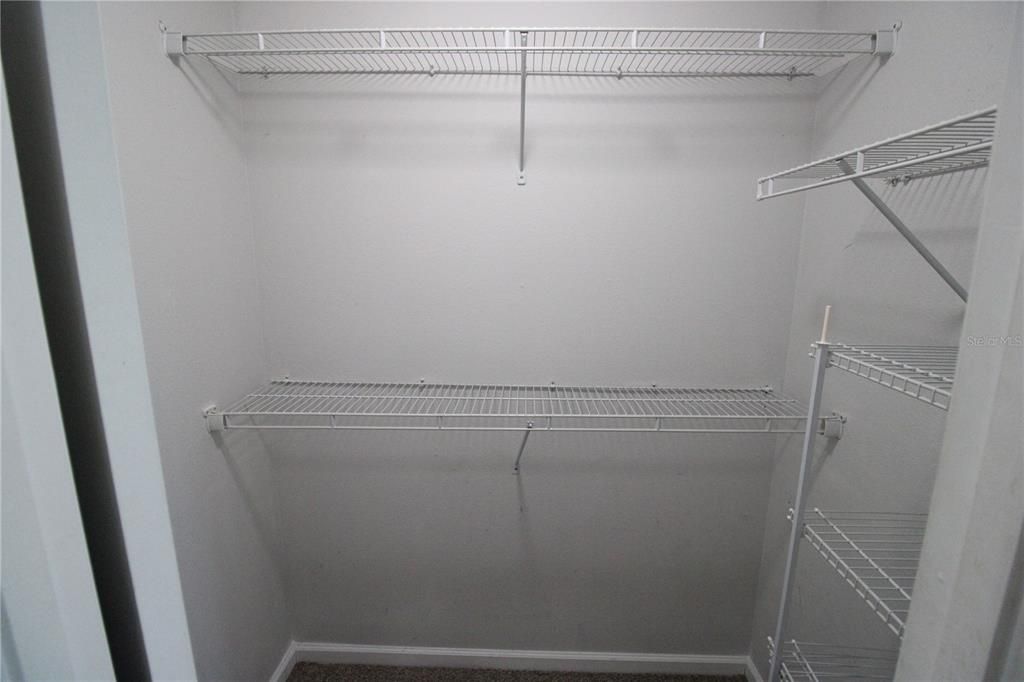 For Rent: $2,600 (4 beds, 3 baths, 1945 Square Feet)