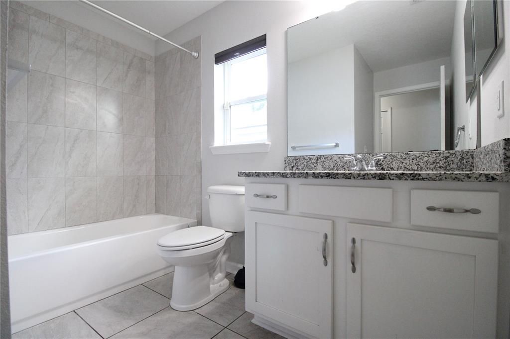 For Rent: $2,600 (4 beds, 3 baths, 1945 Square Feet)