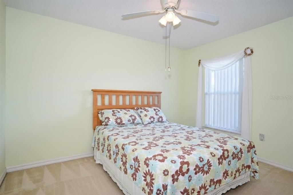 For Sale: $320,000 (3 beds, 2 baths, 1332 Square Feet)