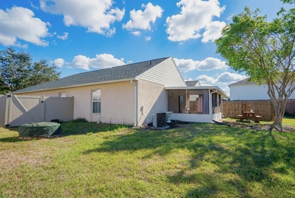 For Sale: $320,000 (3 beds, 2 baths, 1332 Square Feet)