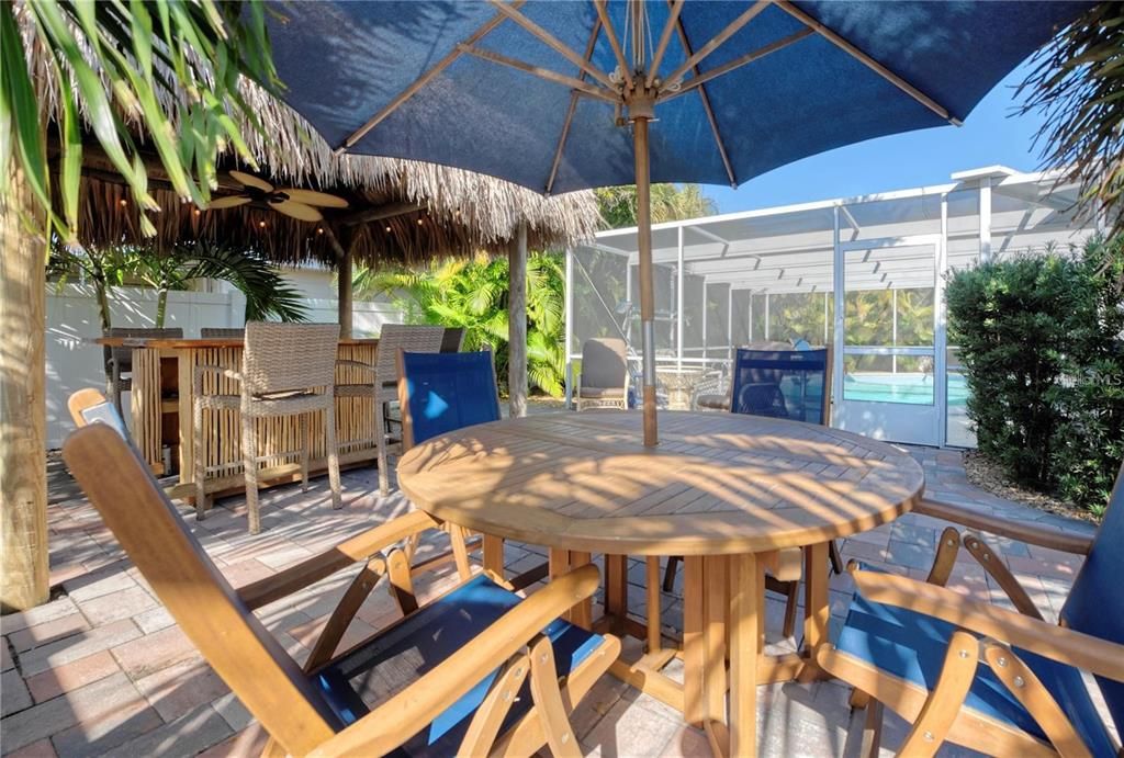 For Sale: $599,000 (3 beds, 1 baths, 1692 Square Feet)