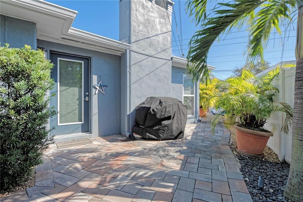 For Sale: $599,000 (3 beds, 1 baths, 1692 Square Feet)