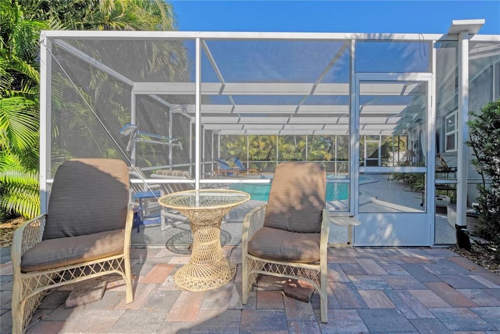 For Sale: $599,000 (3 beds, 1 baths, 1692 Square Feet)