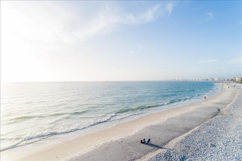 На продажу: $775,000 (2 спален, 2 ванн, 870 Квадратных фут)