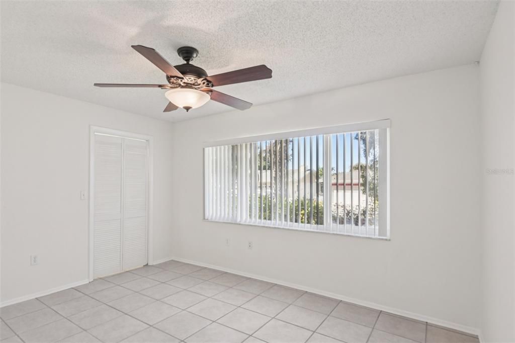 待售: $415,000 (3 贝兹, 2 浴室, 1424 平方英尺)