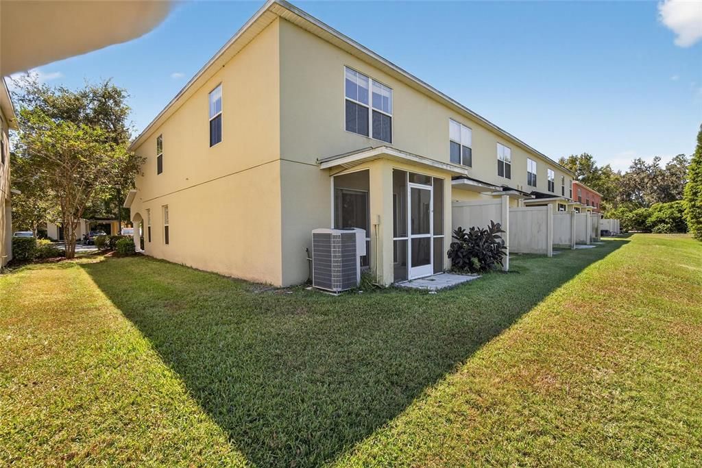 待售: $250,000 (3 贝兹, 2 浴室, 1640 平方英尺)