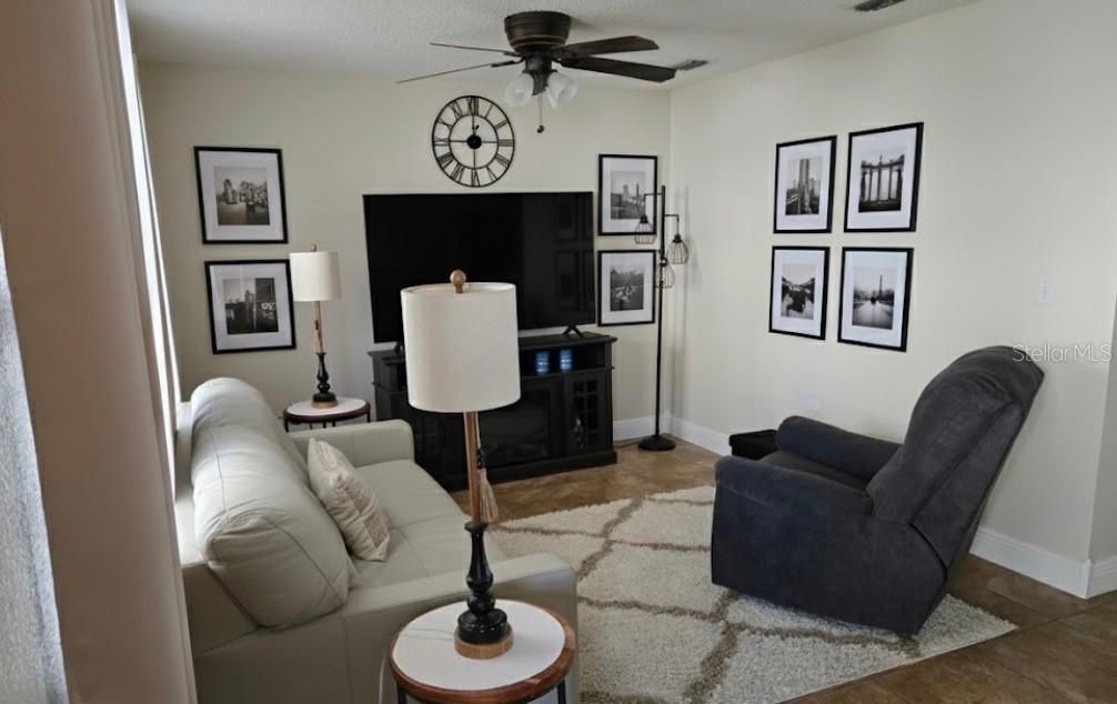 For Sale: $110,000 (1 beds, 1 baths, 790 Square Feet)