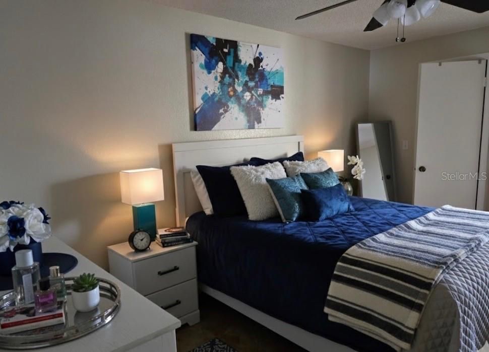 For Sale: $110,000 (1 beds, 1 baths, 790 Square Feet)