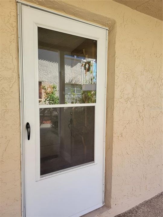 For Sale: $110,000 (1 beds, 1 baths, 790 Square Feet)