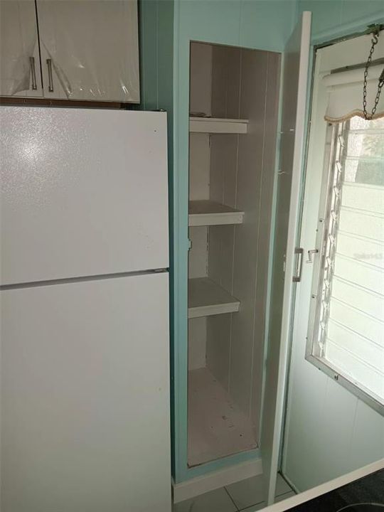 待售: $135,000 (2 贝兹, 1 浴室, 660 平方英尺)