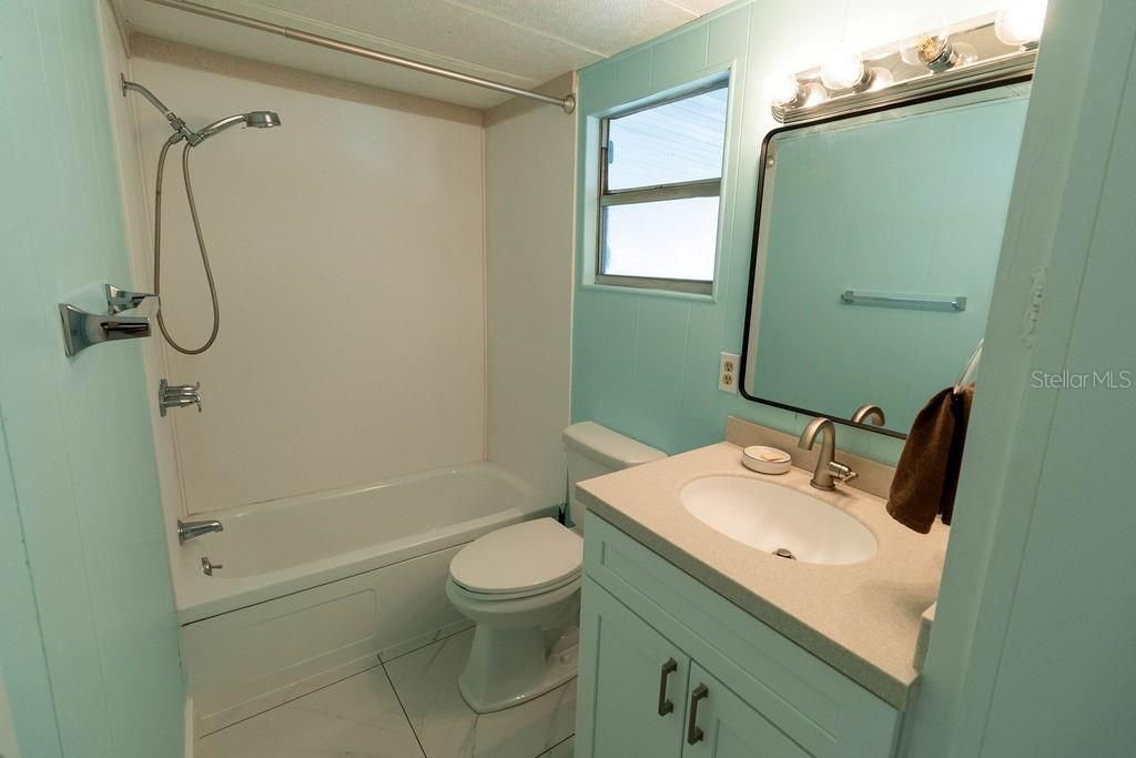 待售: $135,000 (2 贝兹, 1 浴室, 660 平方英尺)