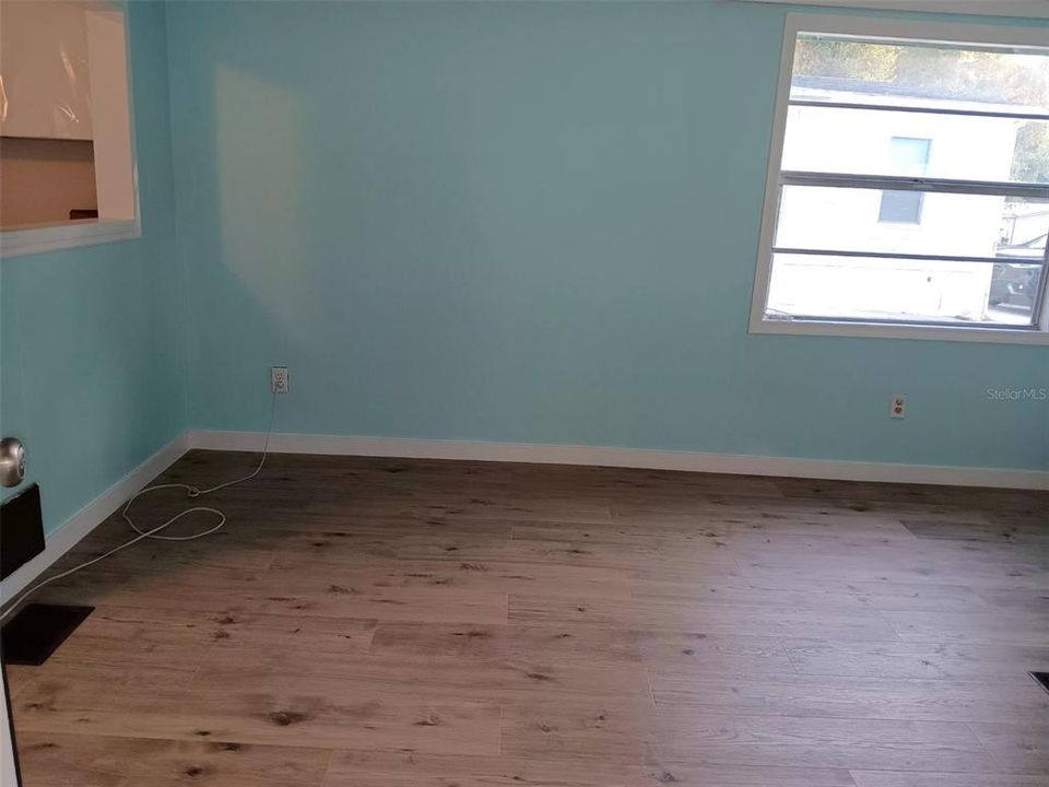 待售: $135,000 (2 贝兹, 1 浴室, 660 平方英尺)