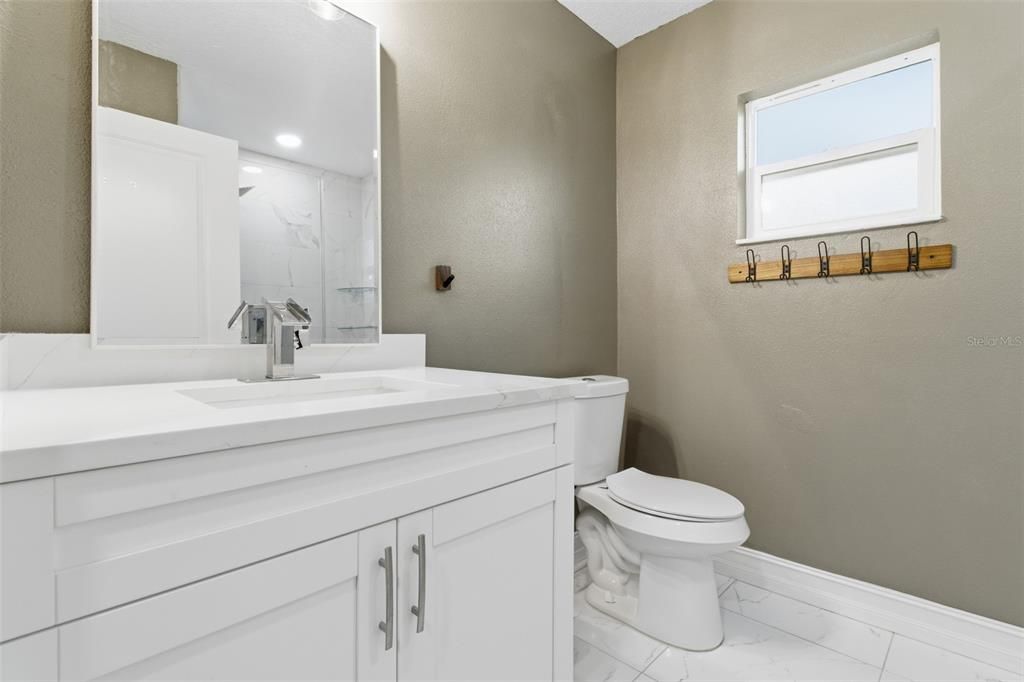 En Venta: $374,999 (3 camas, 2 baños, 1702 Pies cuadrados)