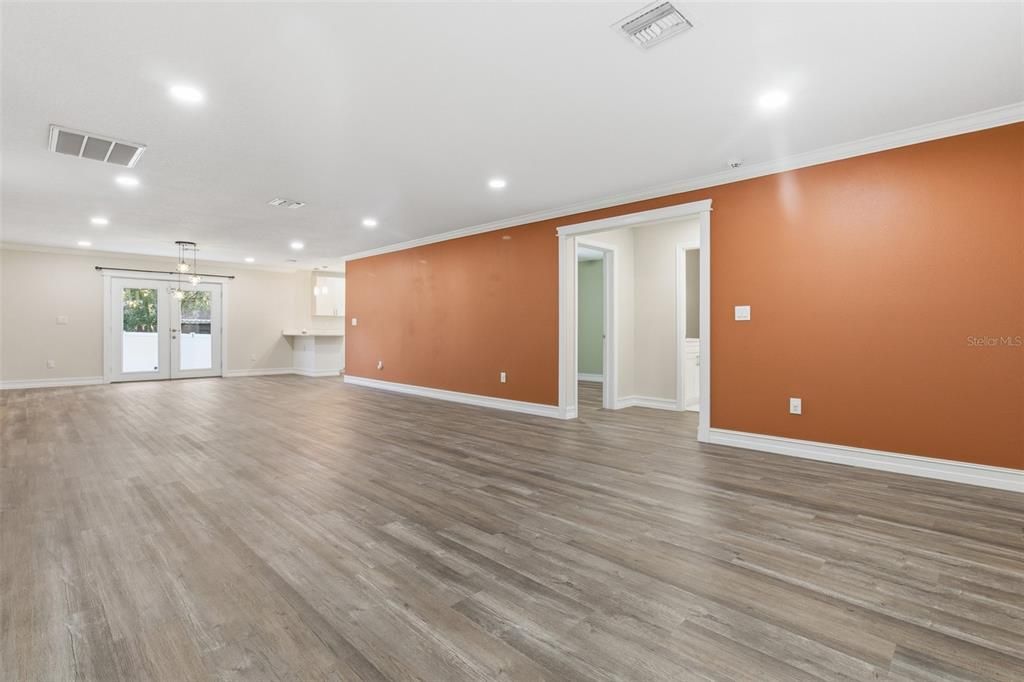 En Venta: $374,999 (3 camas, 2 baños, 1702 Pies cuadrados)