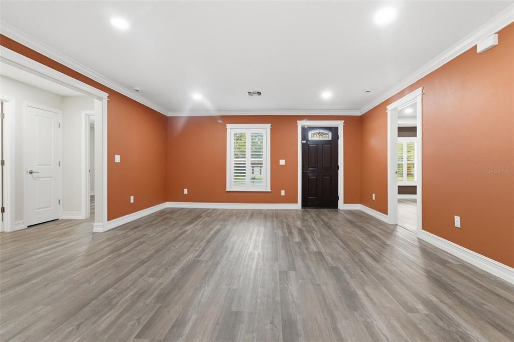 En Venta: $374,999 (3 camas, 2 baños, 1702 Pies cuadrados)