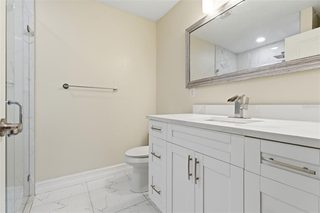 En Venta: $374,999 (3 camas, 2 baños, 1702 Pies cuadrados)