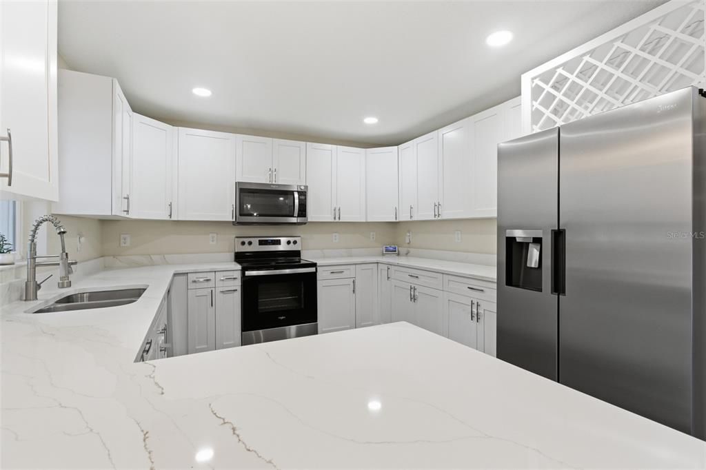 En Venta: $374,999 (3 camas, 2 baños, 1702 Pies cuadrados)