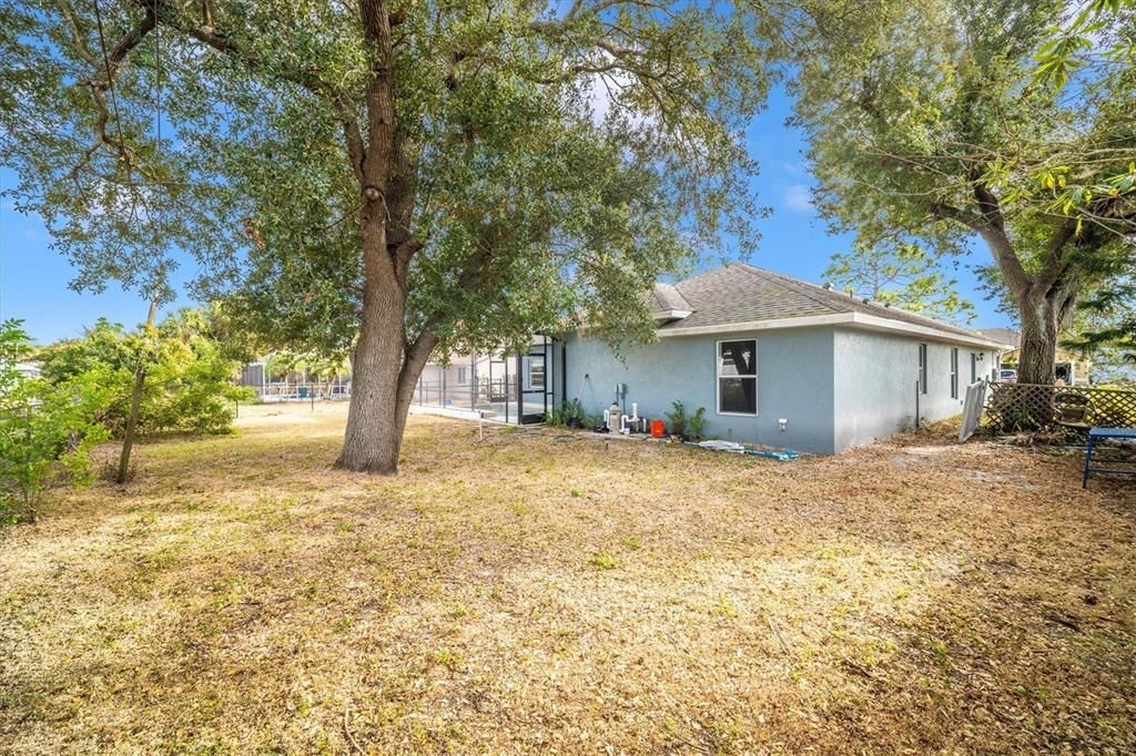 Под контрактом: $2,200 (3 спален, 2 ванн, 1818 Квадратных фут)