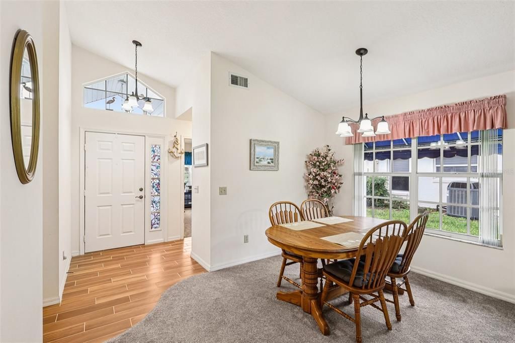 For Sale: $235,000 (2 beds, 2 baths, 1228 Square Feet)