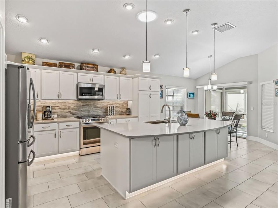 待售: $799,900 (3 贝兹, 3 浴室, 1977 平方英尺)