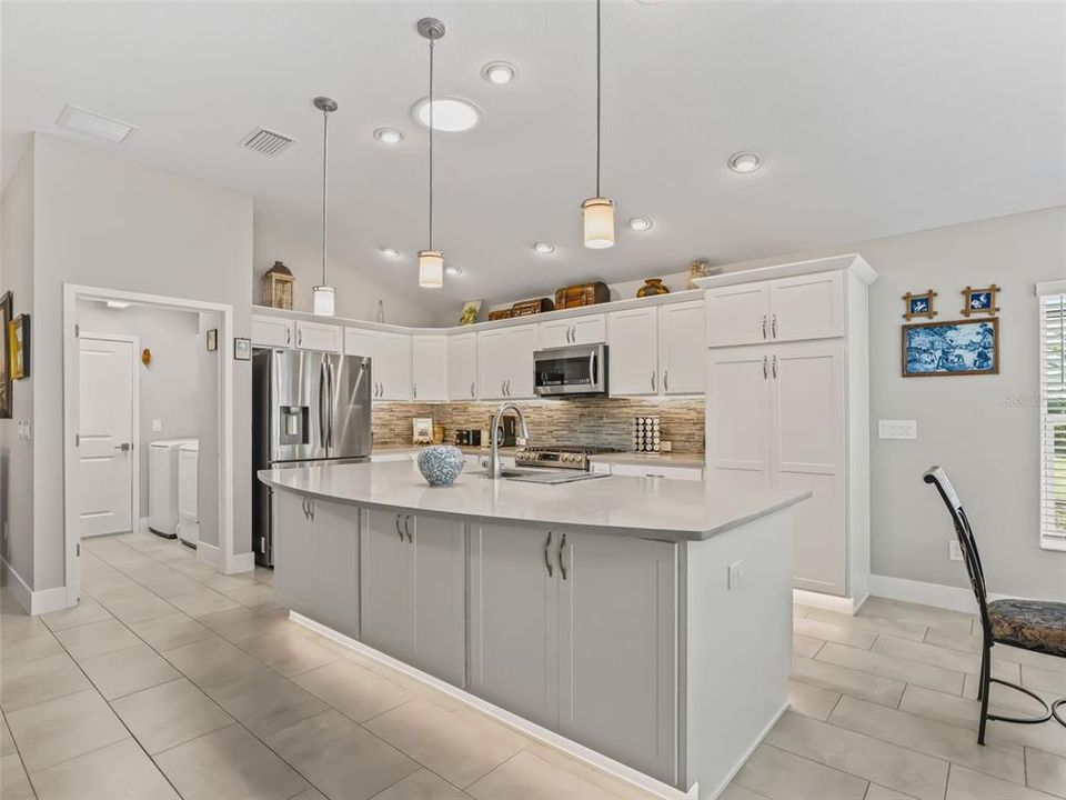 待售: $799,900 (3 贝兹, 3 浴室, 1977 平方英尺)