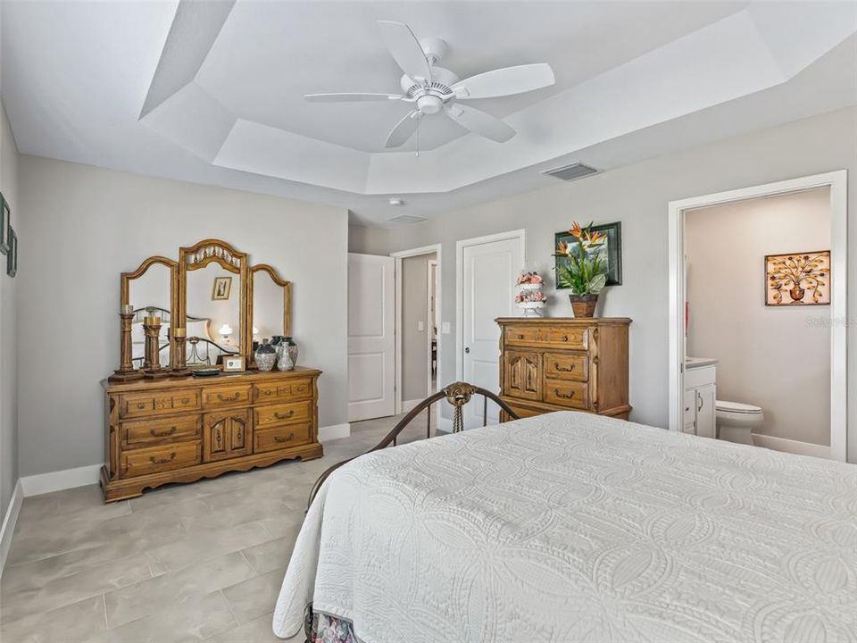 待售: $799,900 (3 贝兹, 3 浴室, 1977 平方英尺)