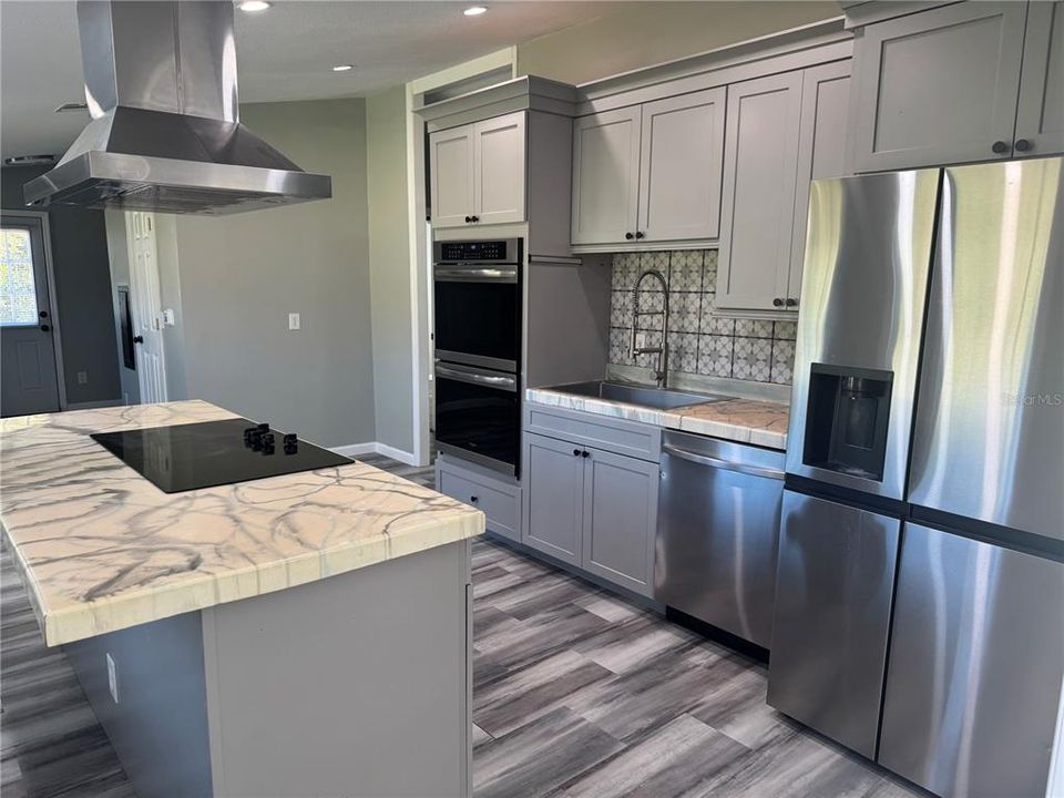 For Rent: $2,200 (3 beds, 2 baths, 1620 Square Feet)