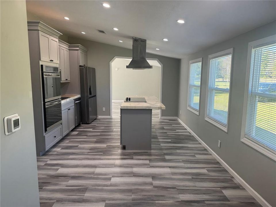 For Rent: $2,200 (3 beds, 2 baths, 1620 Square Feet)