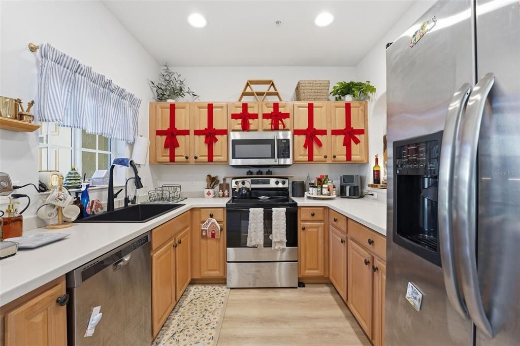 待售: $245,000 (2 贝兹, 2 浴室, 1537 平方英尺)