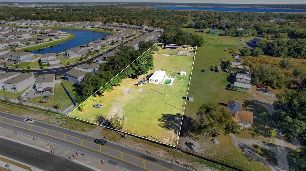 For Sale: $1,400,000 (2.50 acres)