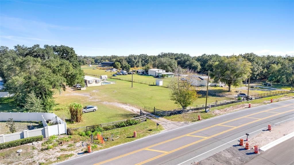 For Sale: $1,400,000 (2.50 acres)